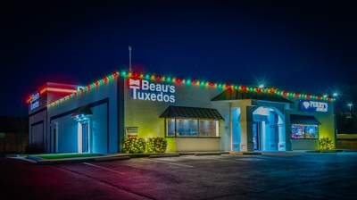 Commercial Holiday Decor Photo